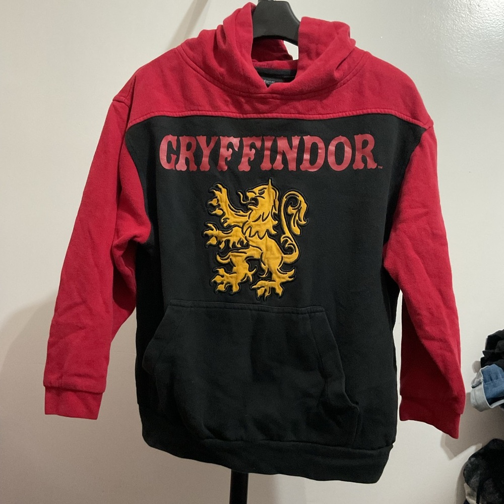 Warner Bros. Harry Potter Red and Black Sweatshirt